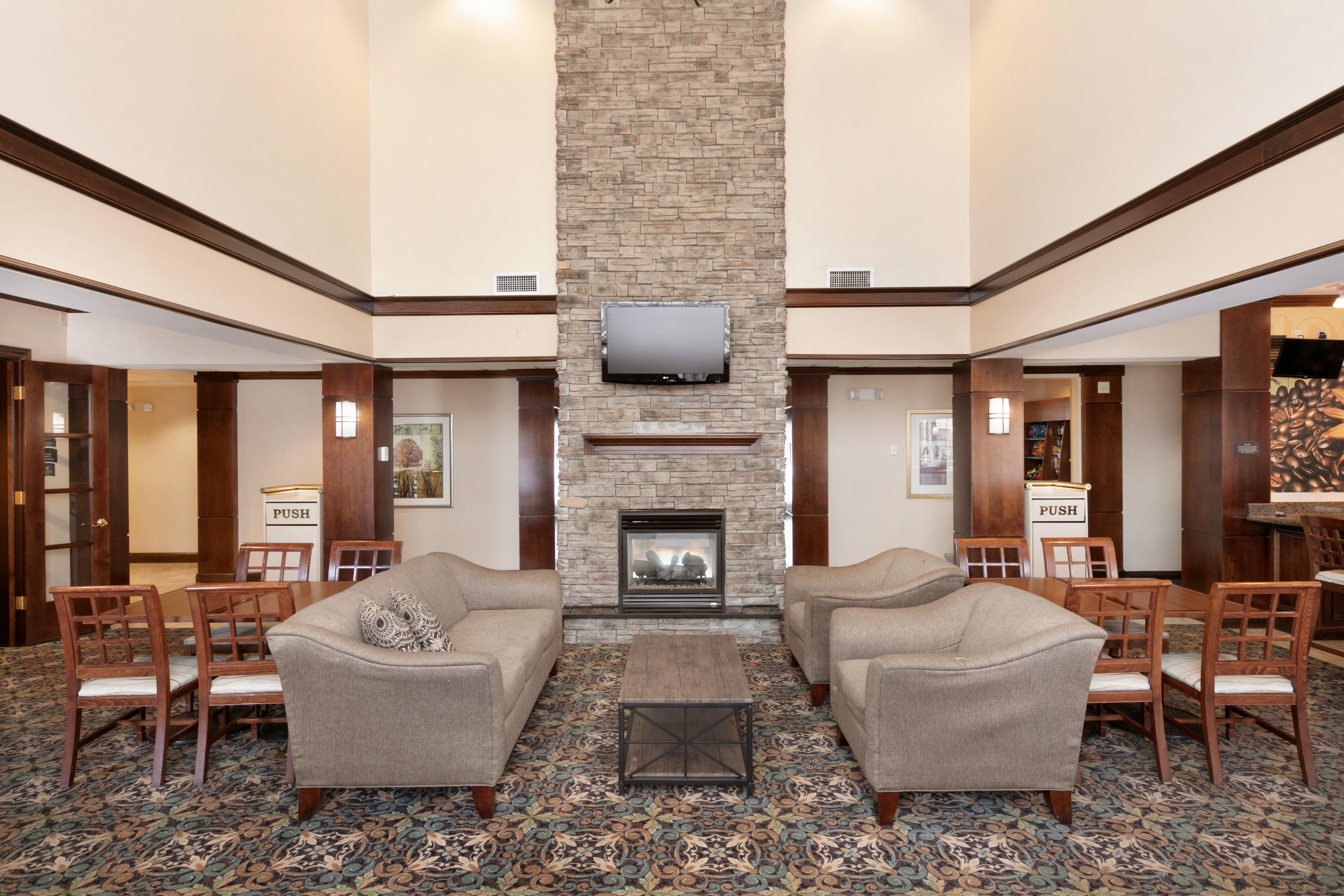 Staybridge Suites Akron-Stow-Cuyahoga Falls By Ihg Εξωτερικό φωτογραφία